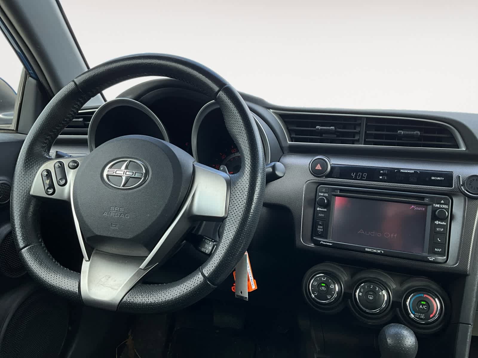 Used 2015 Scion tC FWD image 12