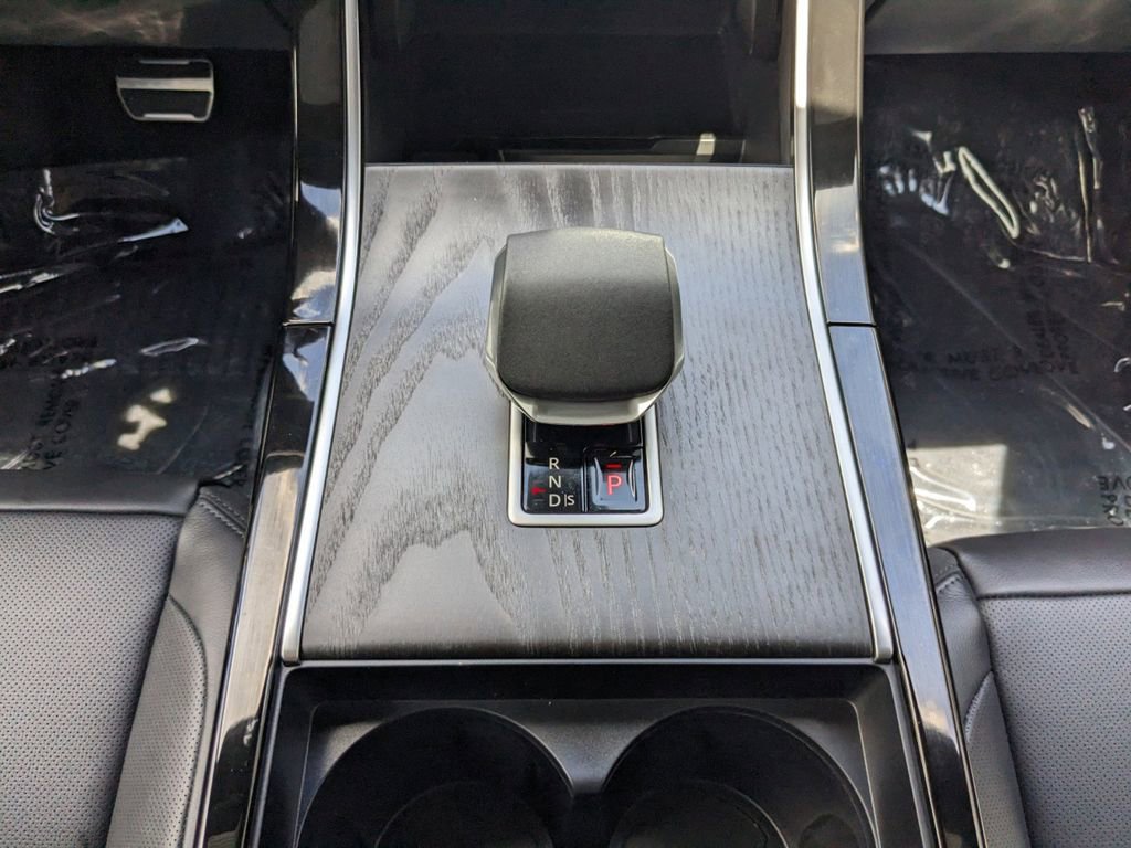 New 2025 Land Rover Range Rover Velar Dynamic SE image 17