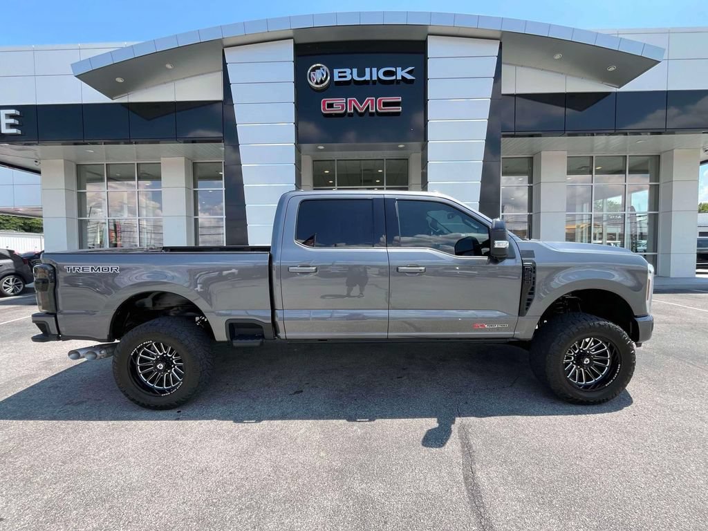 Used 2024 Ford F250 Lariat w/ Lariat Ultimate Package AWD/4WD image 2