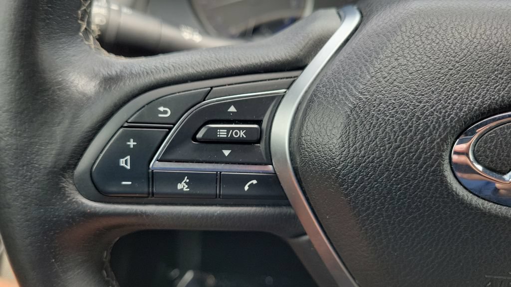 Used 2019 INFINITI Q60 3.0t Luxe AWD/4WD image 20