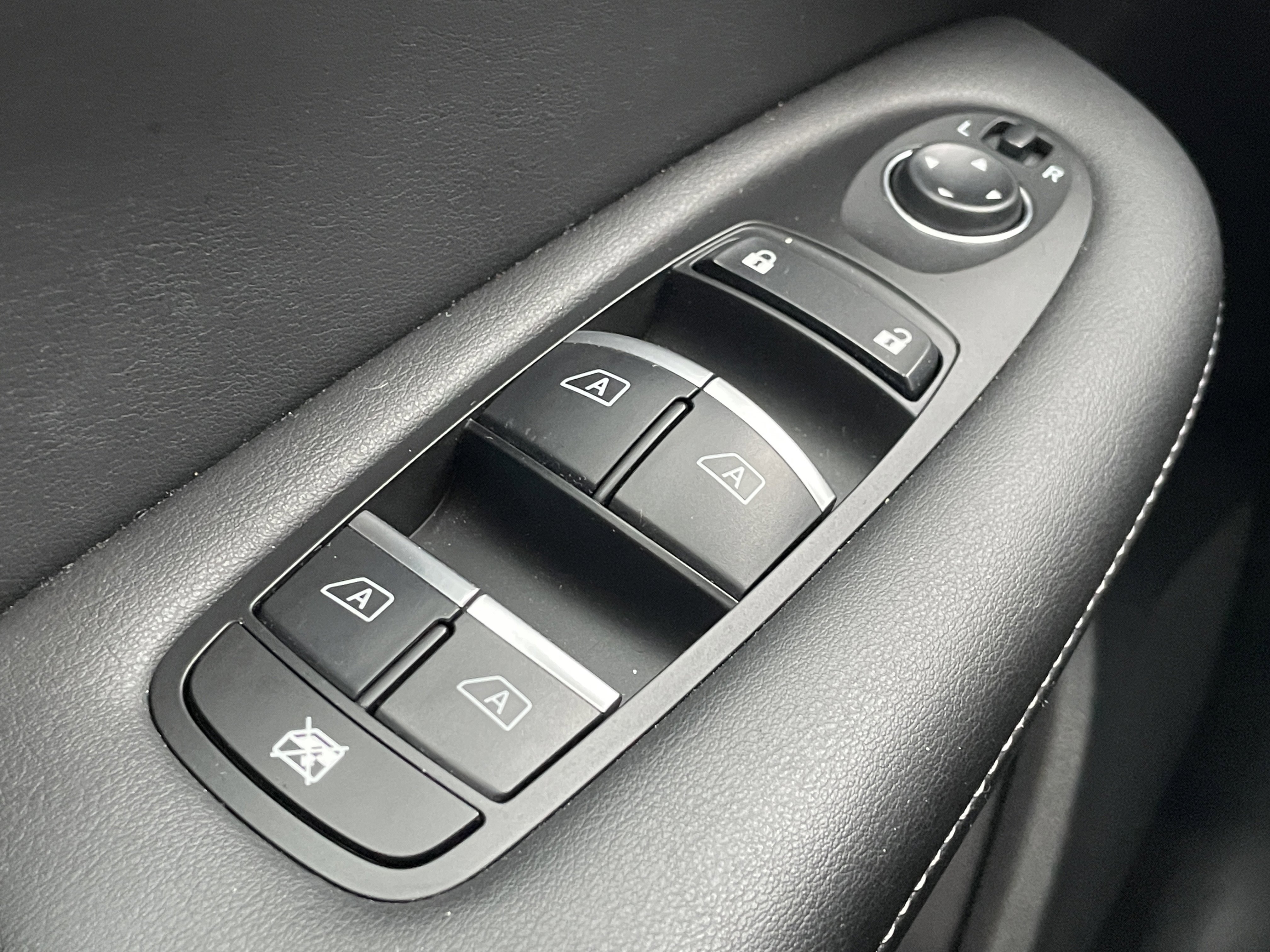 Used 2022 INFINITI QX55 Essential w/ Proactive Package image 22