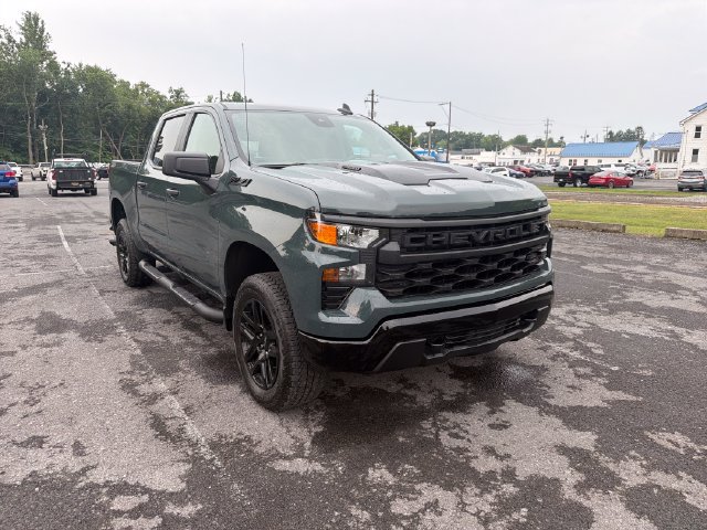 Used 2025 Chevrolet Silverado 1500 Custom Trail Boss w/ Turbomax Blackout Package AWD/4WD image 8