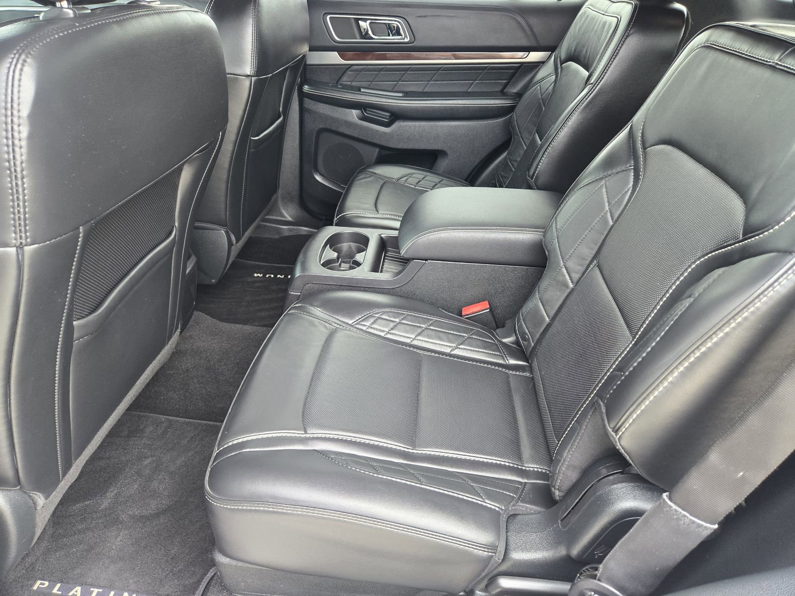 Used 2019 Ford Explorer Platinum AWD/4WD image 32