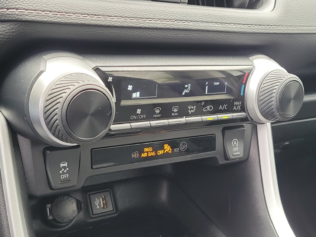 Certified 2024 Toyota RAV4 LE AWD/4WD image 16