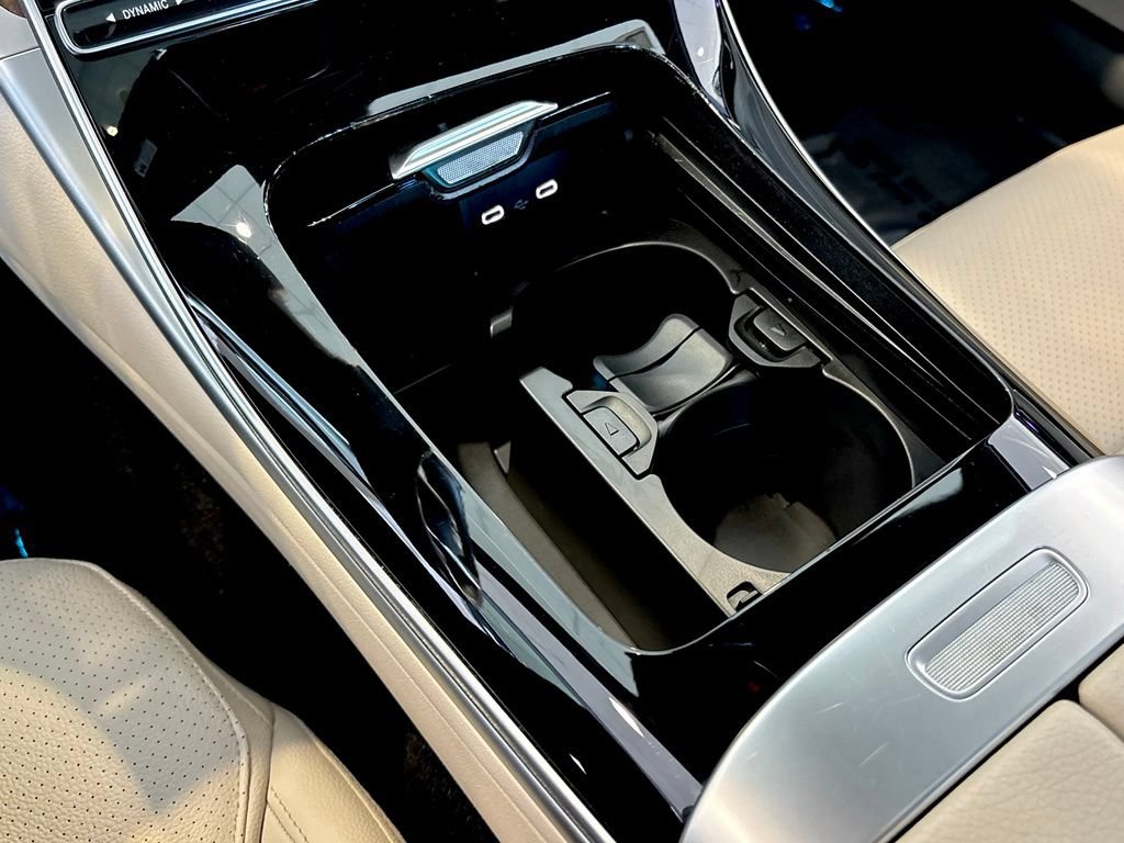 Used 2025 Mercedes-Benz C 300 Sedan image 31