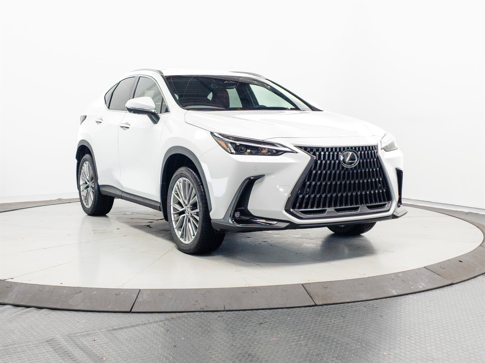 New 2026 Lexus NX 350h AWD w/ Accessory Package (2T)