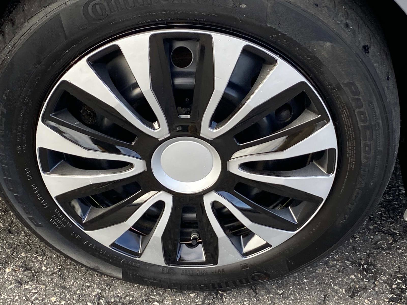 Used 2017 Toyota Corolla LE image 21