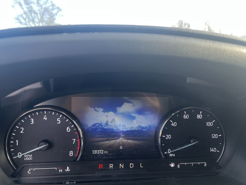 Used 2022 Ford Explorer XLT image 14