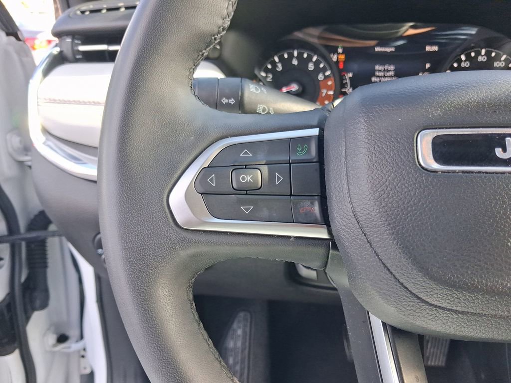 Used 2023 Jeep Compass Limited image 19