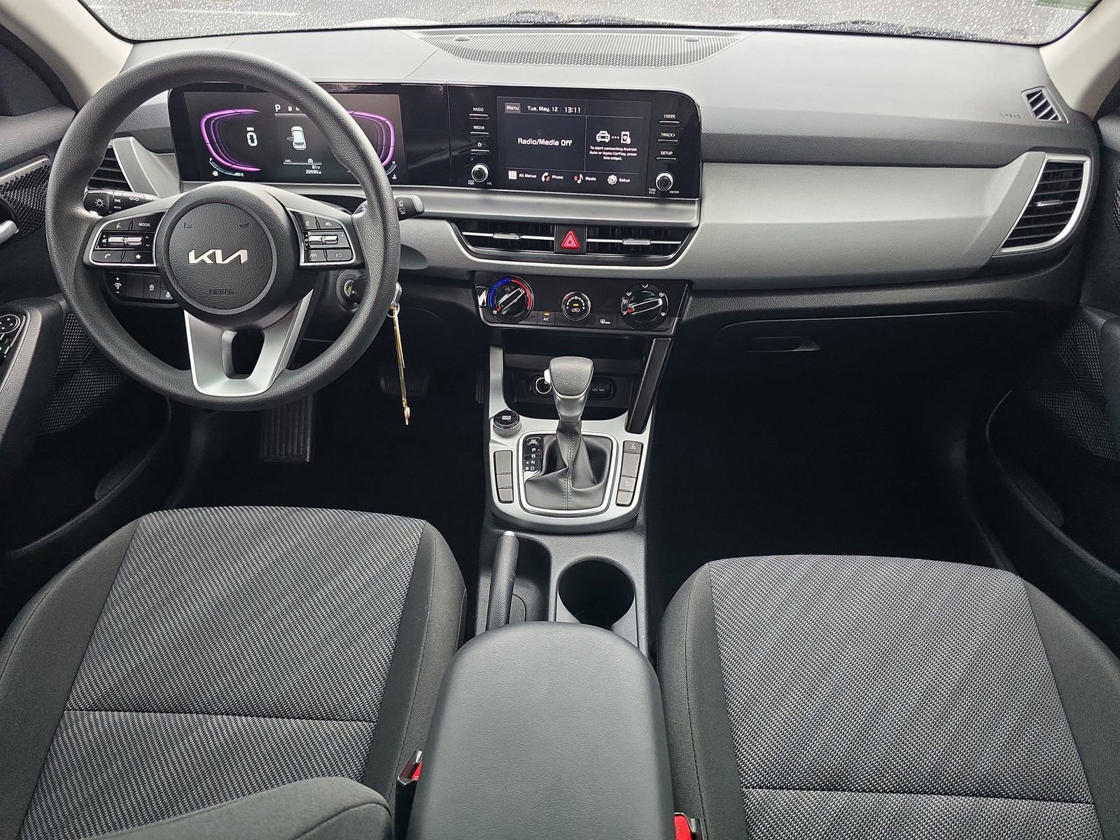 Used 2025 Kia Seltos LX AWD/4WD image 8