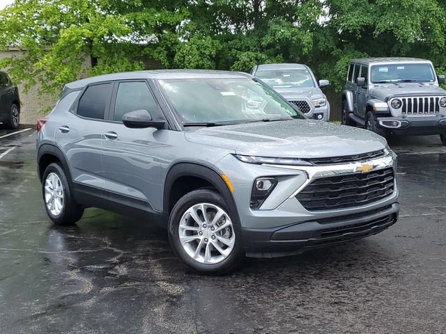 Used 2024 Chevrolet TrailBlazer LS w/ LS Convenience Package AWD/4WD image 30