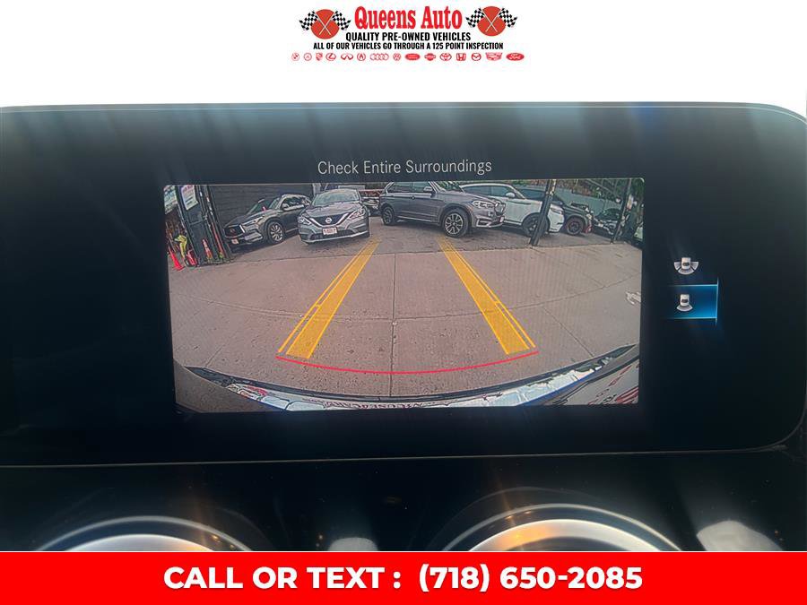 Used 2021 Mercedes-Benz GLB 250 4MATIC w/ Premium Package image 42