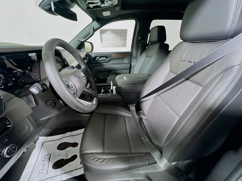 New 2026 GMC Yukon XL Denali w/ Sun & Power Step Package AWD/4WD image 17