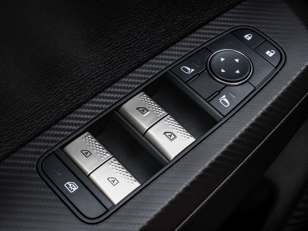 New 2026 Mitsubishi Outlander LE AWD/4WD image 10