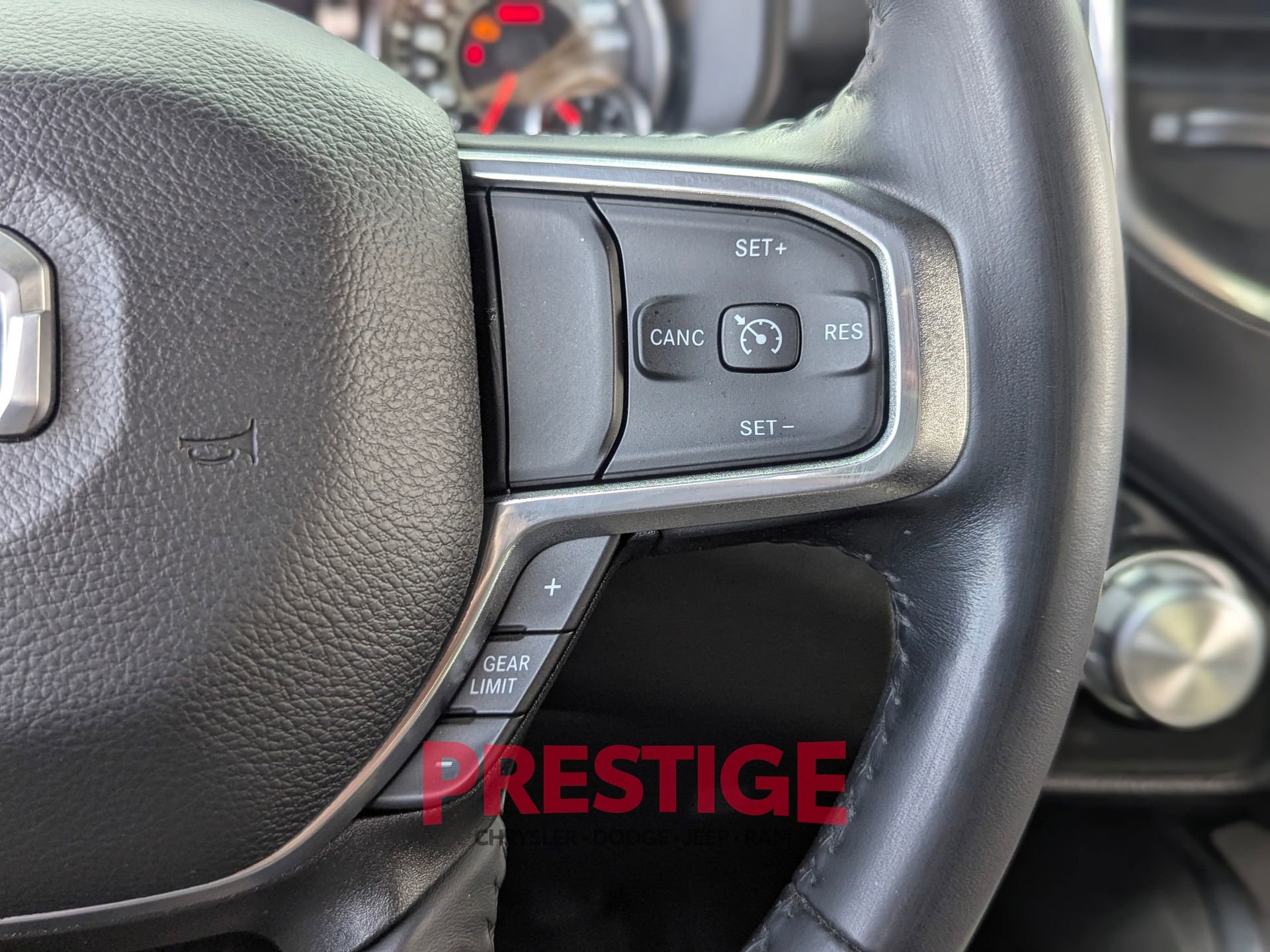 Used 2023 RAM 1500 Laramie AWD/4WD image 22