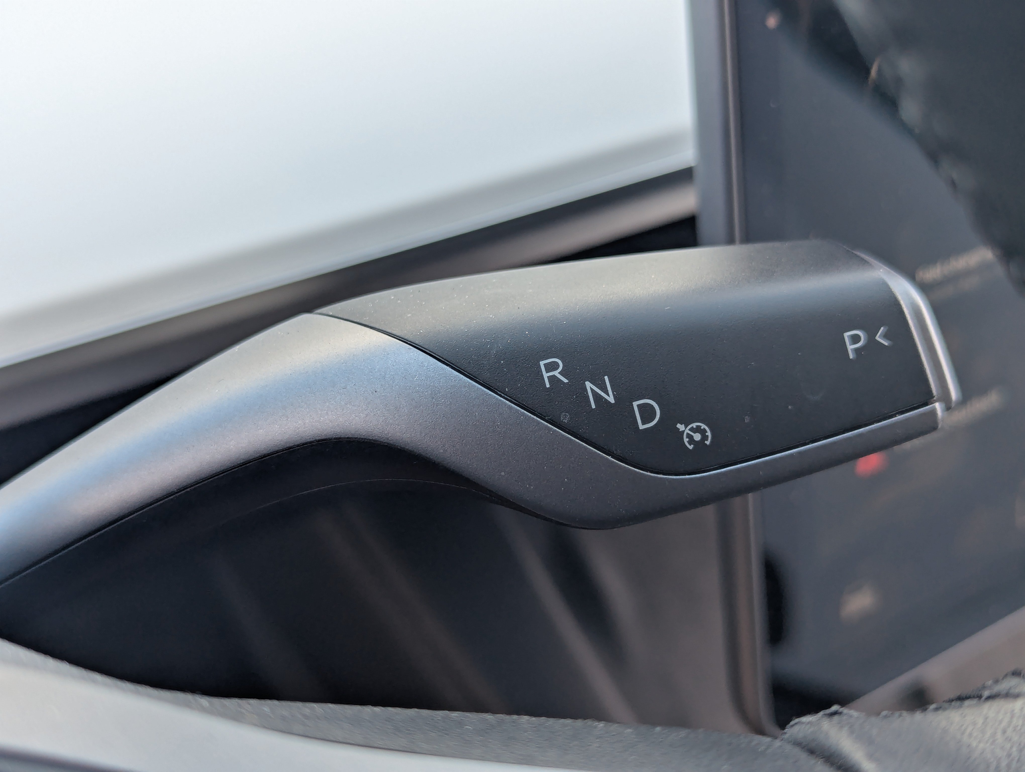 Used 2022 Tesla Model Y Long Range AWD/4WD image 30