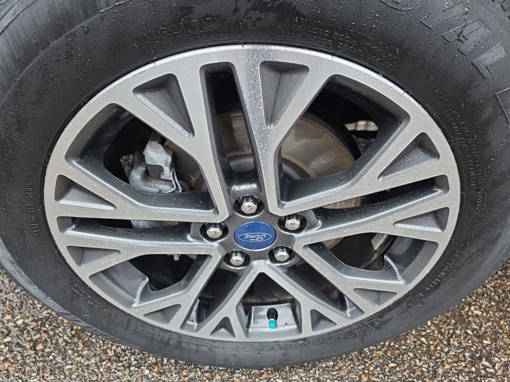 Certified 2020 Ford Escape SEL image 11