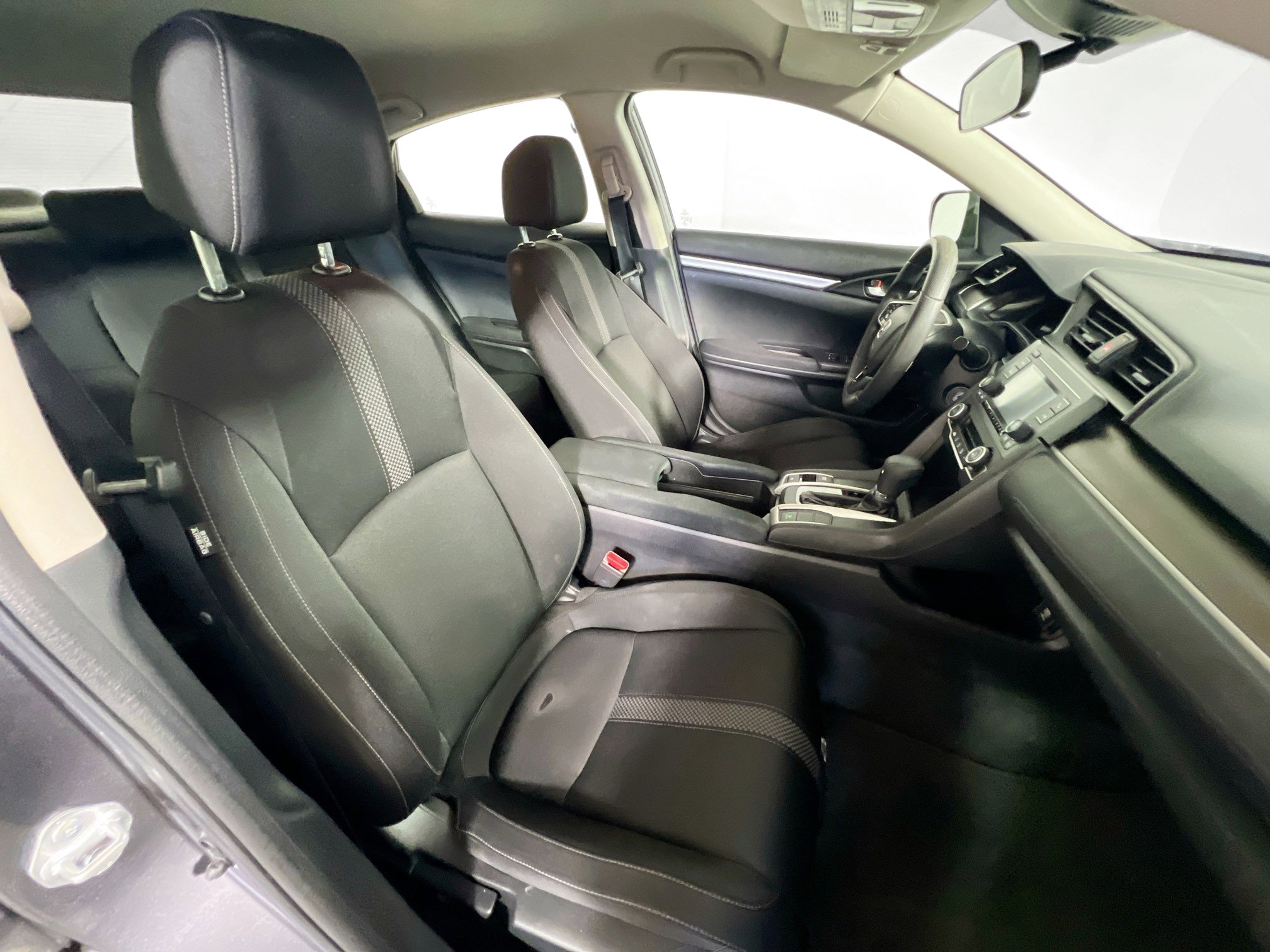 Used 2021 Honda Civic LX image 29