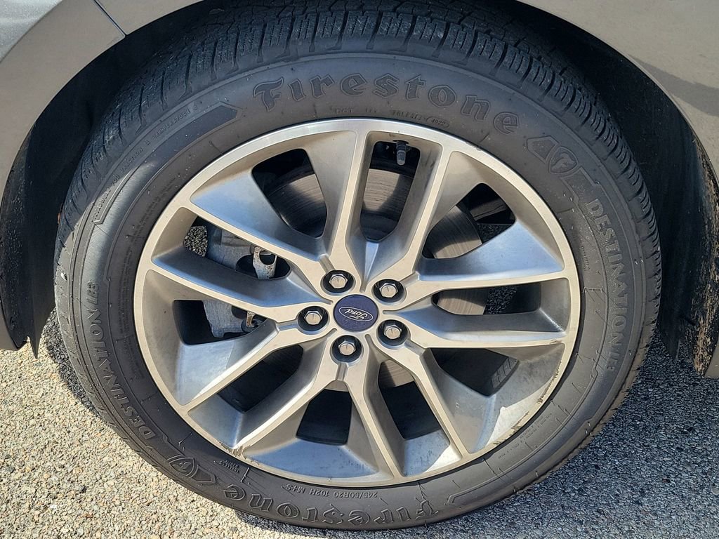 Used 2017 Ford Edge Titanium w/ Equipment Group 302A image 11