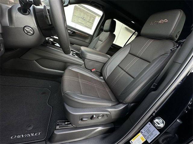 New 2026 Chevrolet Suburban High Country image 18
