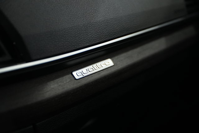 Used 2022 Audi Q5 2.0T Premium Plus w/ Premium Plus Package image 25
