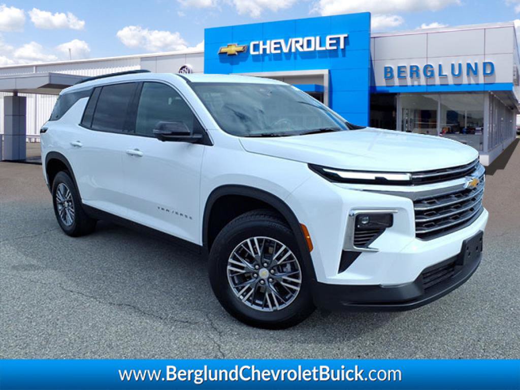 Used 2026 Chevrolet Traverse LT w/ Driver Confidence Package