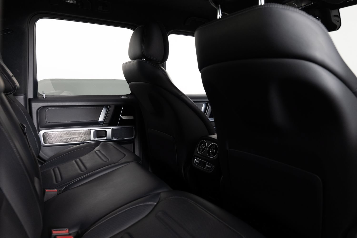 Used 2023 Mercedes-Benz G 550 image 23