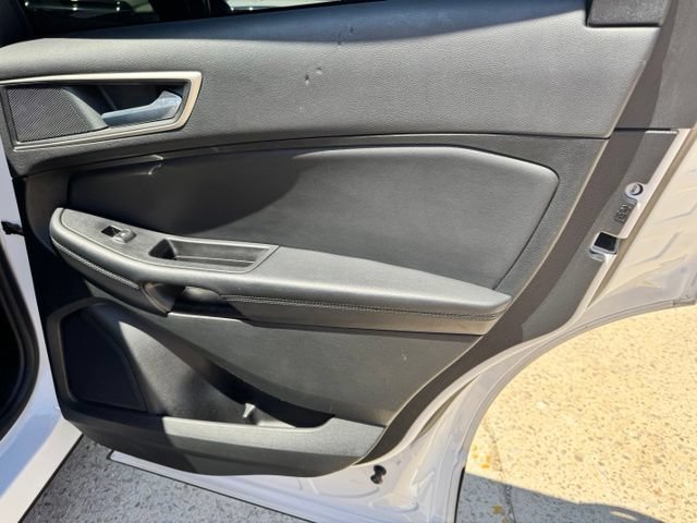 Used 2022 Ford Edge SEL AWD/4WD image 29