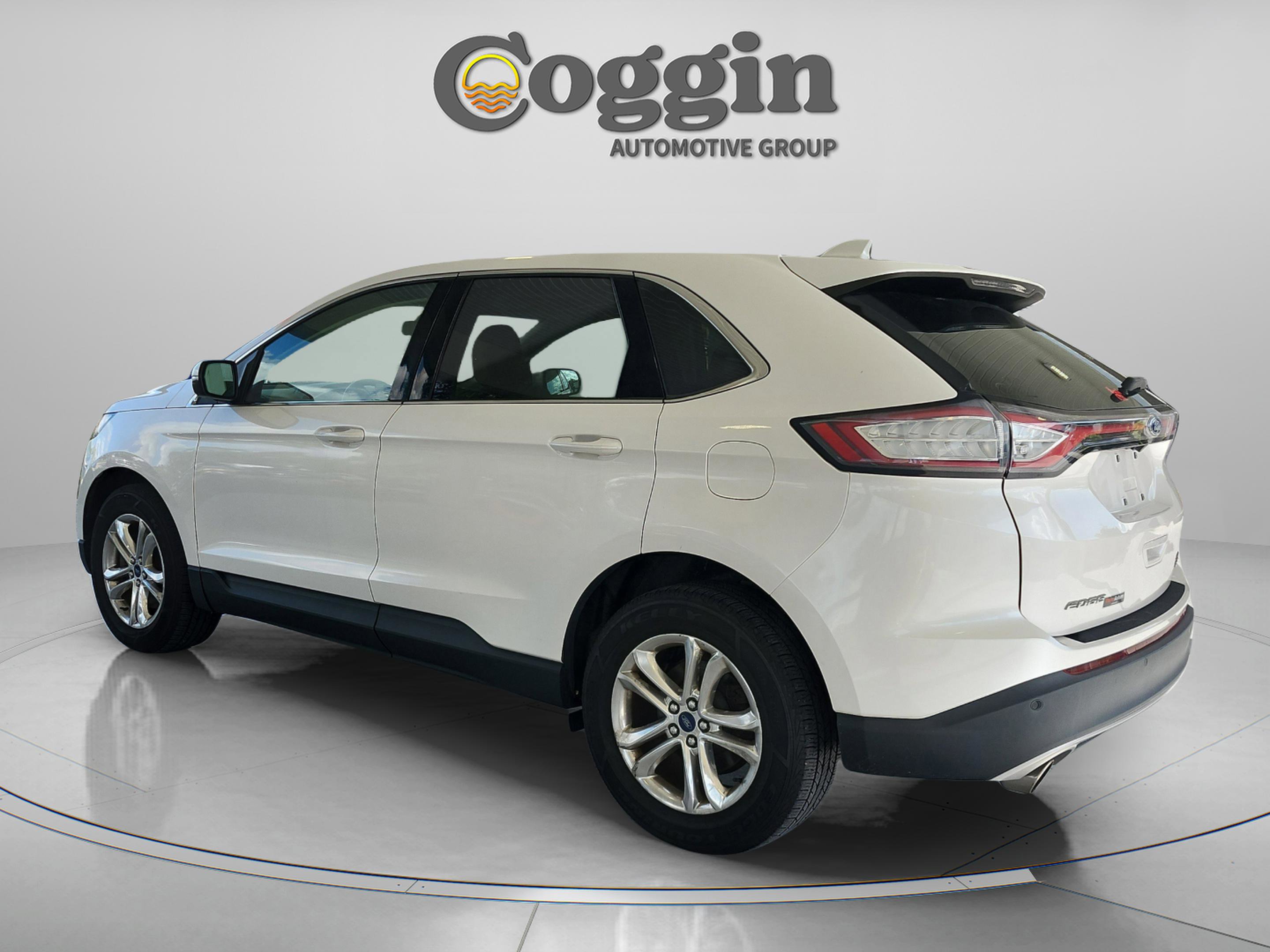 Used 2016 Ford Edge SEL w/ Equipment Group 201A AWD/4WD image 3
