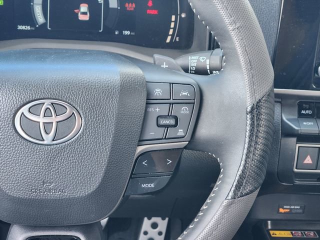 Used 2025 Toyota Camry SE w/ Convenience Package image 29