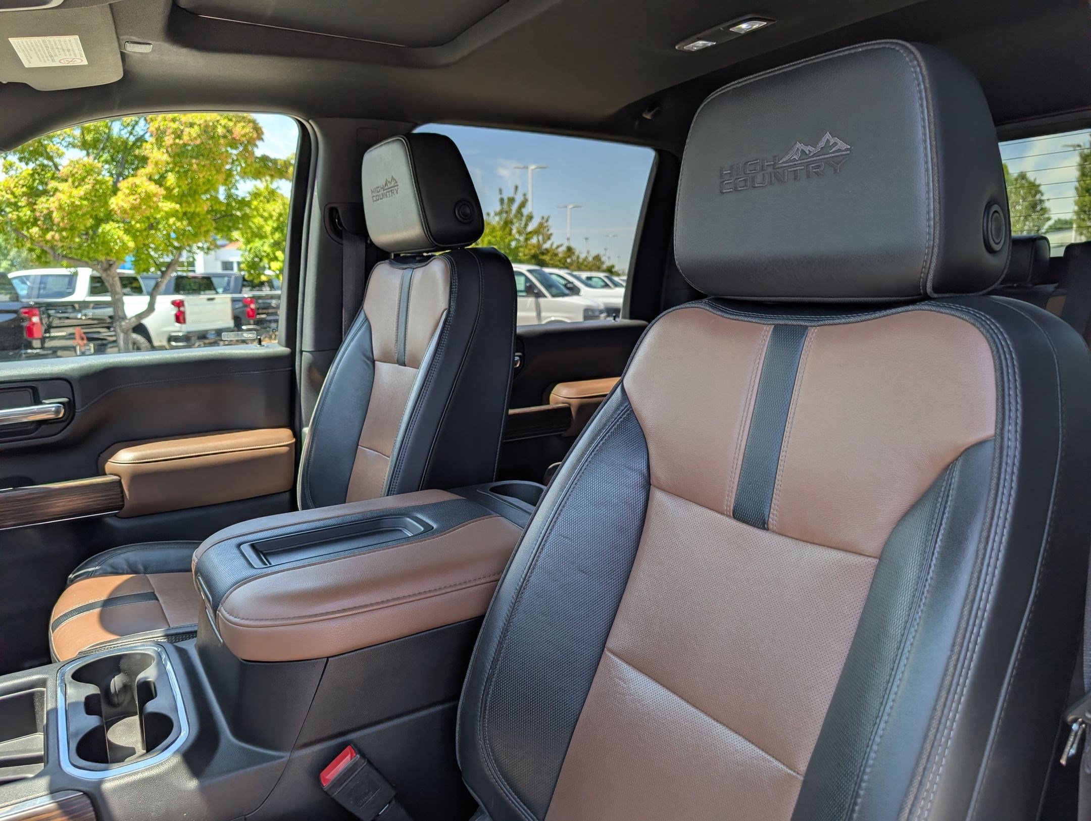 Used 2022 Chevrolet Silverado 2500 High Country w/ Z71 Off-Road Package AWD/4WD image 24