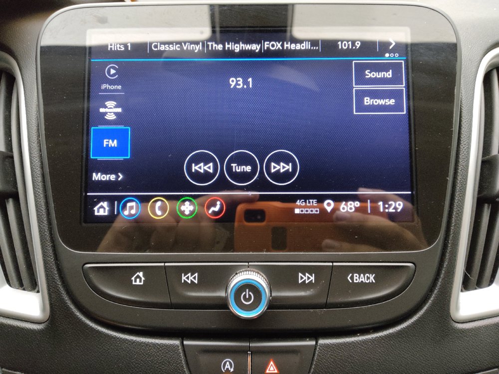 Used 2022 Chevrolet Malibu LT FWD image 25