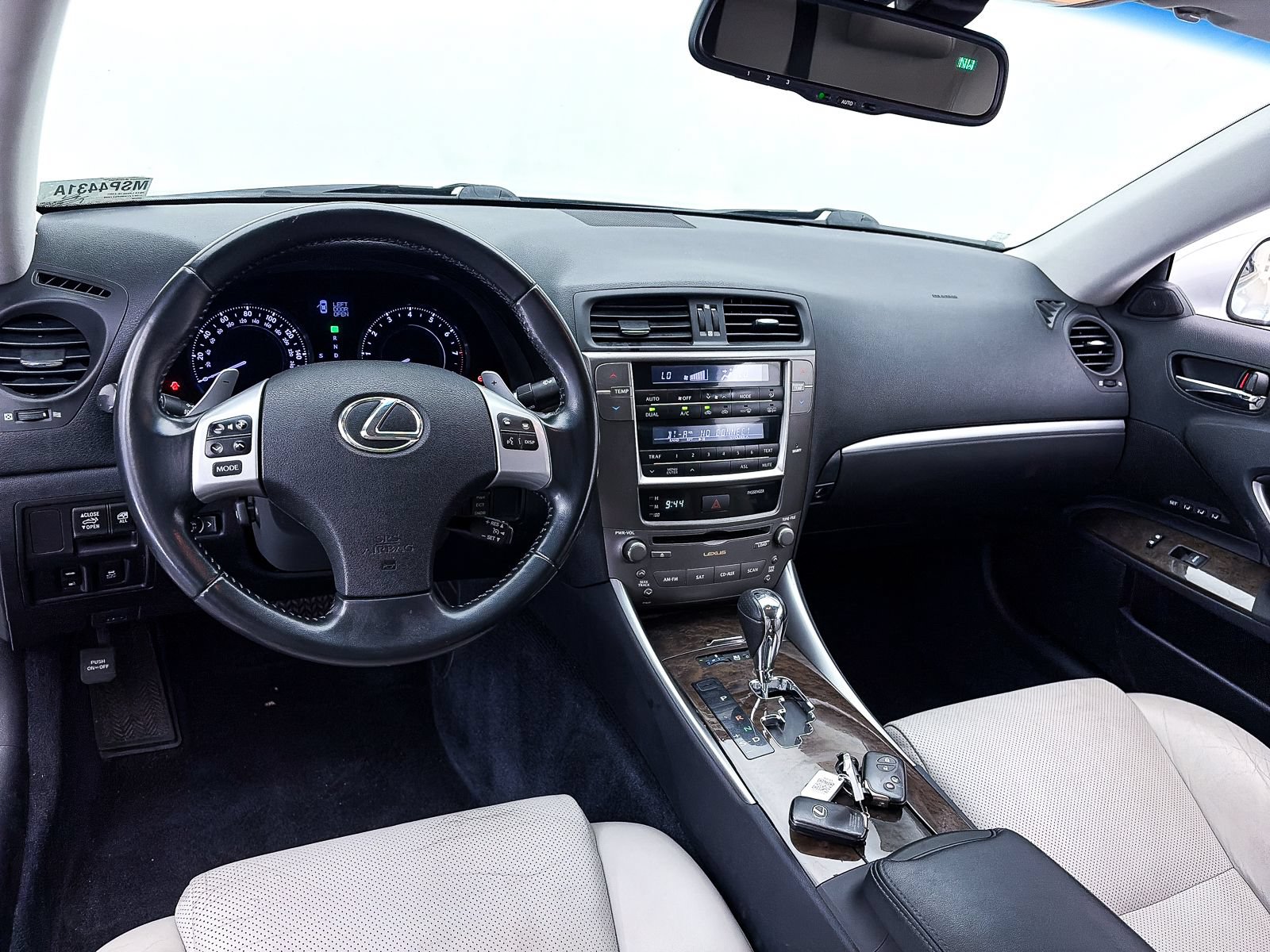 Used 2013 Lexus IS 250C w/ Luxury Pkg RWD image 13