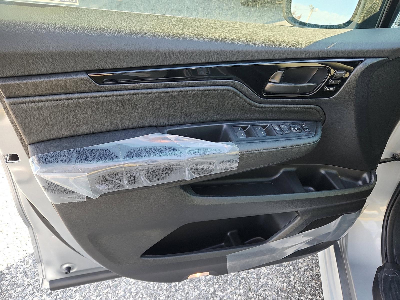 New 2026 Honda Odyssey Touring image 8