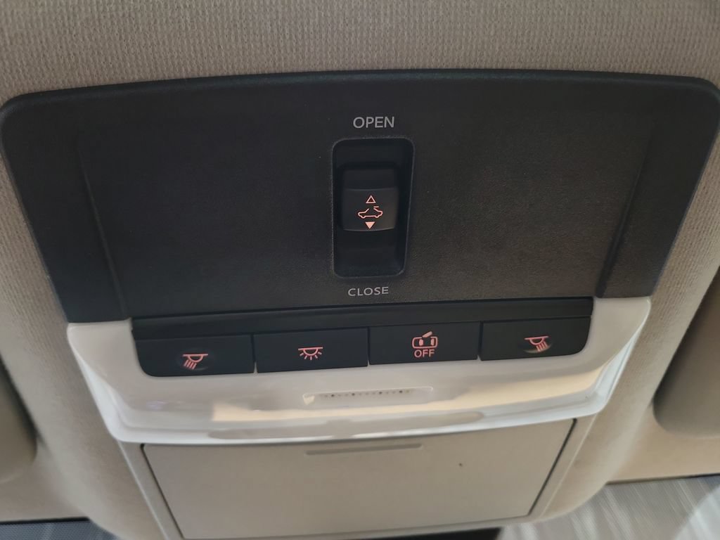 Used 2023 Nissan Sentra SV w/ SV Premium Package FWD image 23