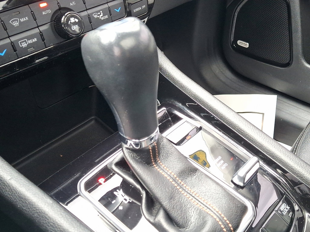 Certified 2022 Jeep Compass Limited w/ Sun and Sound Group image 30