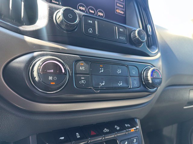 Used 2019 Chevrolet Colorado Z71 AWD/4WD image 19