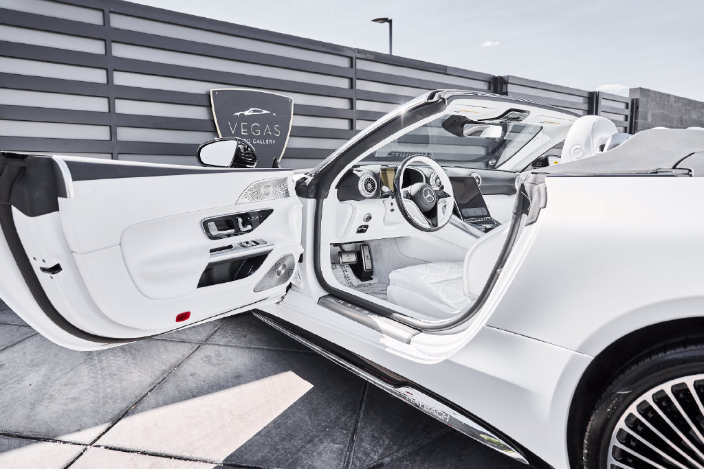 Used 2026 Mercedes-Benz Maybach SL 680 image 35