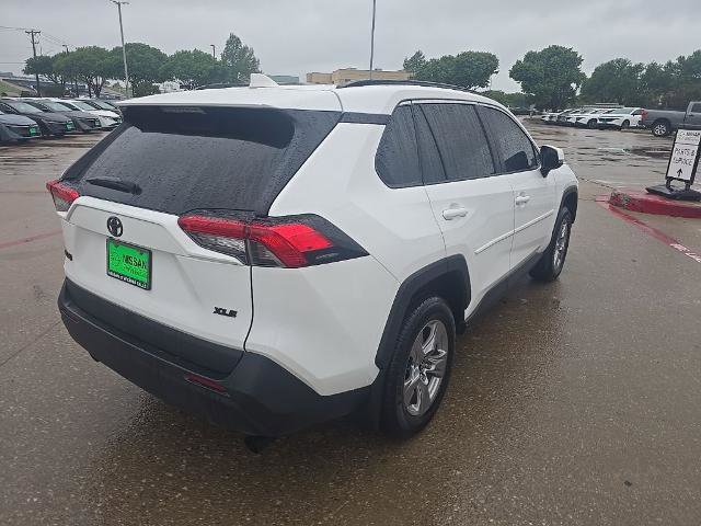 Used 2025 Toyota RAV4 XLE w/ Convenience Package image 5