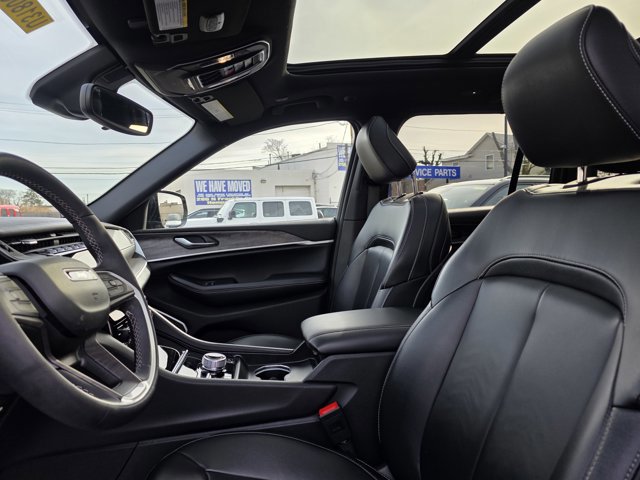 Used 2024 Jeep Grand Cherokee Limited 4xe image 5