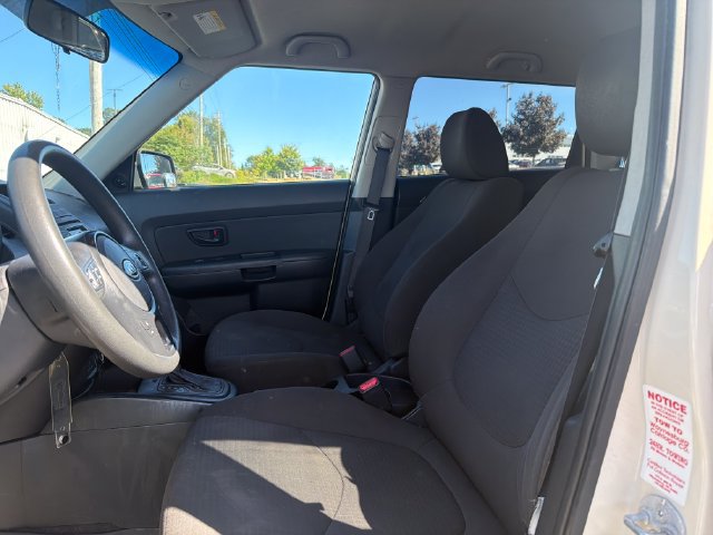 Used 2012 Kia Soul FWD image 10