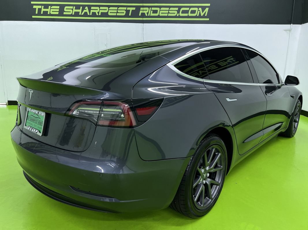 Used 2018 Tesla Model 3 Long Range RWD image 10