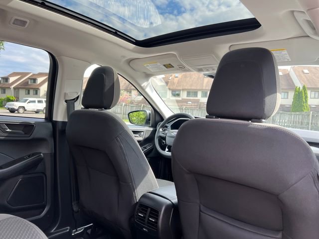Used 2022 Ford Escape SE w/ SE Sport Appearance Package AWD/4WD image 32