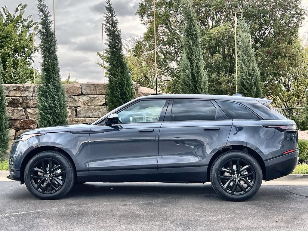 Certified 2025 Land Rover Range Rover Velar Dynamic SE AWD/4WD image 2