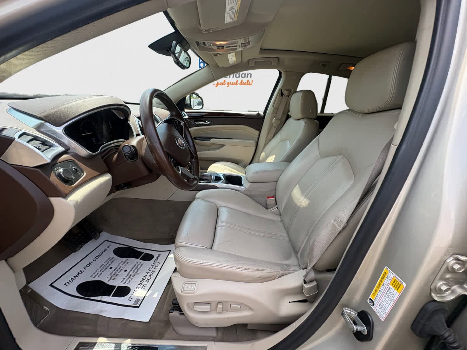Used 2015 Cadillac SRX Luxury w/ Driver Awareness Package AWD/4WD image 11