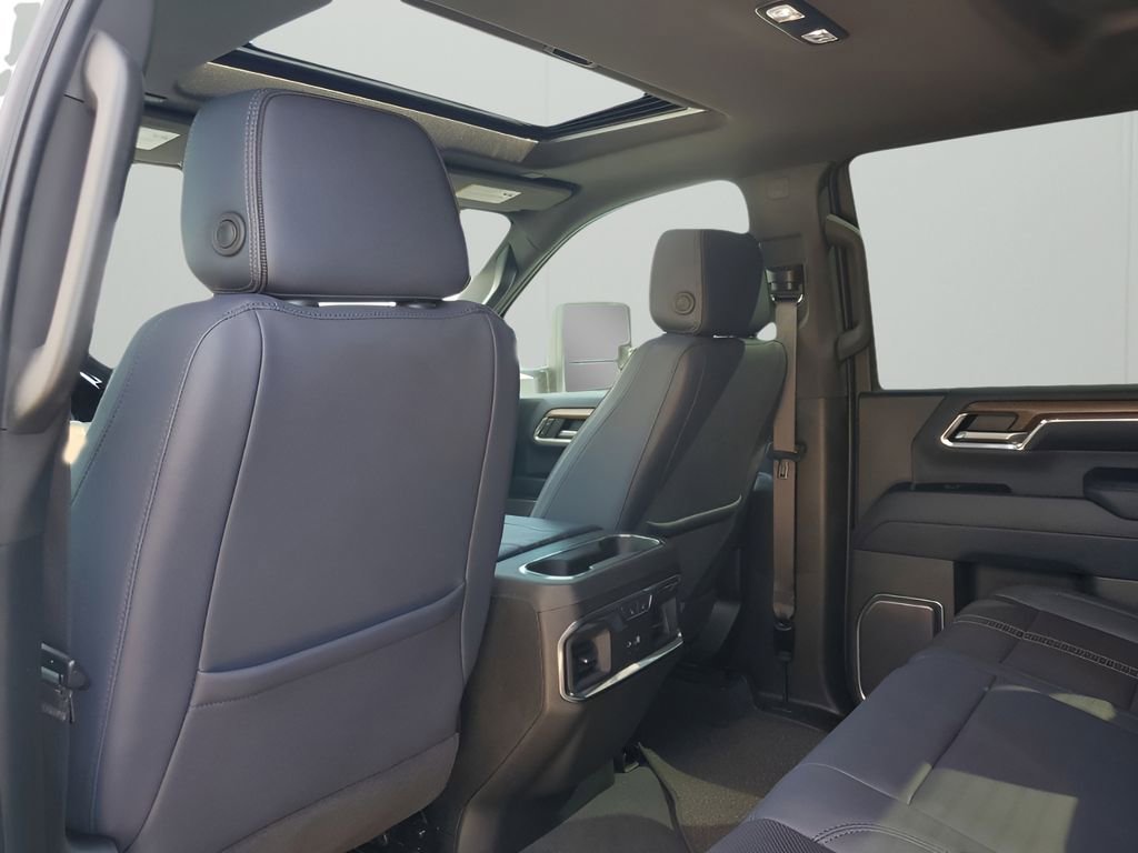 Used 2024 Chevrolet Silverado 2500 High Country w/ Technology Package image 19