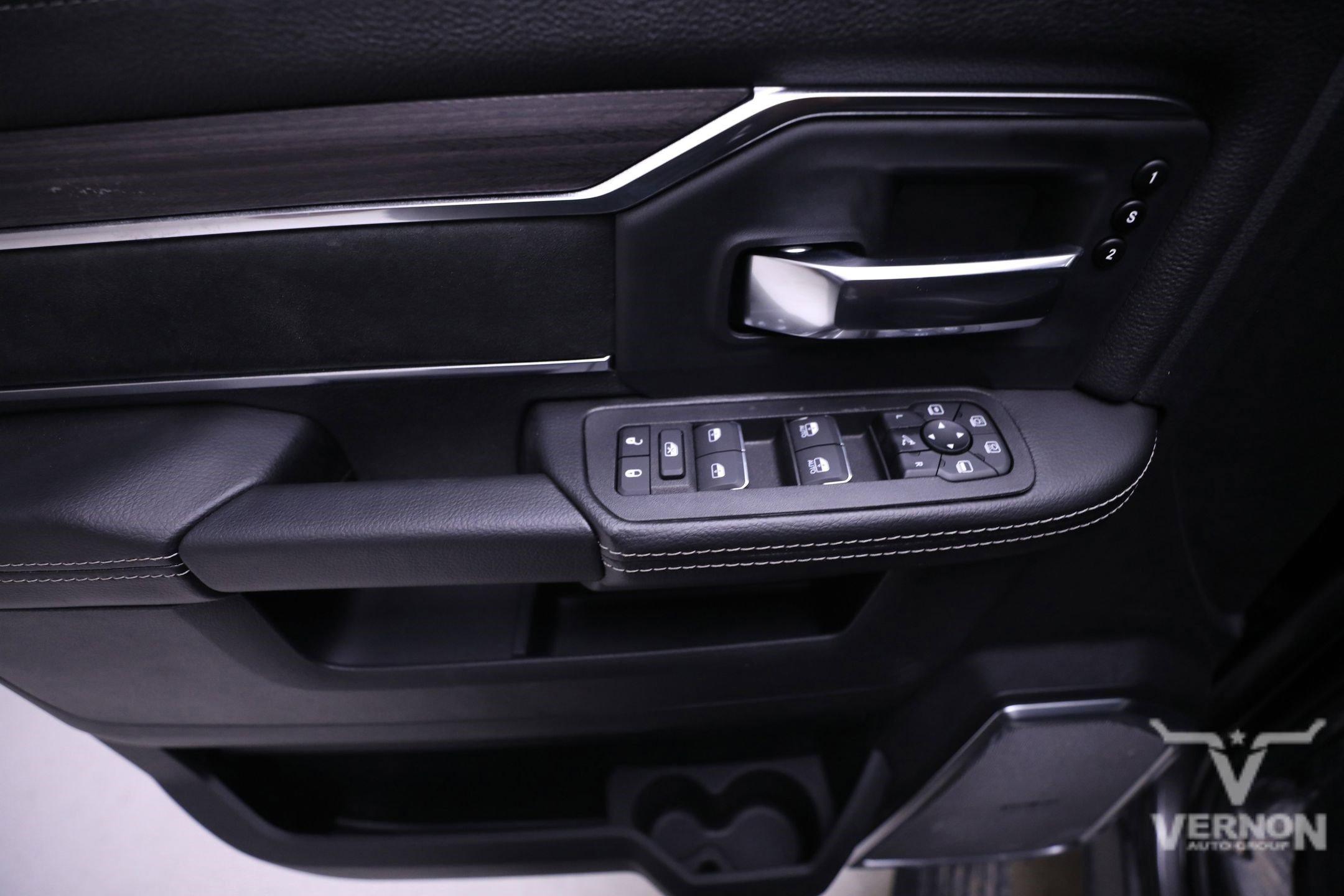 New 2025 RAM 3500 Laramie image 20