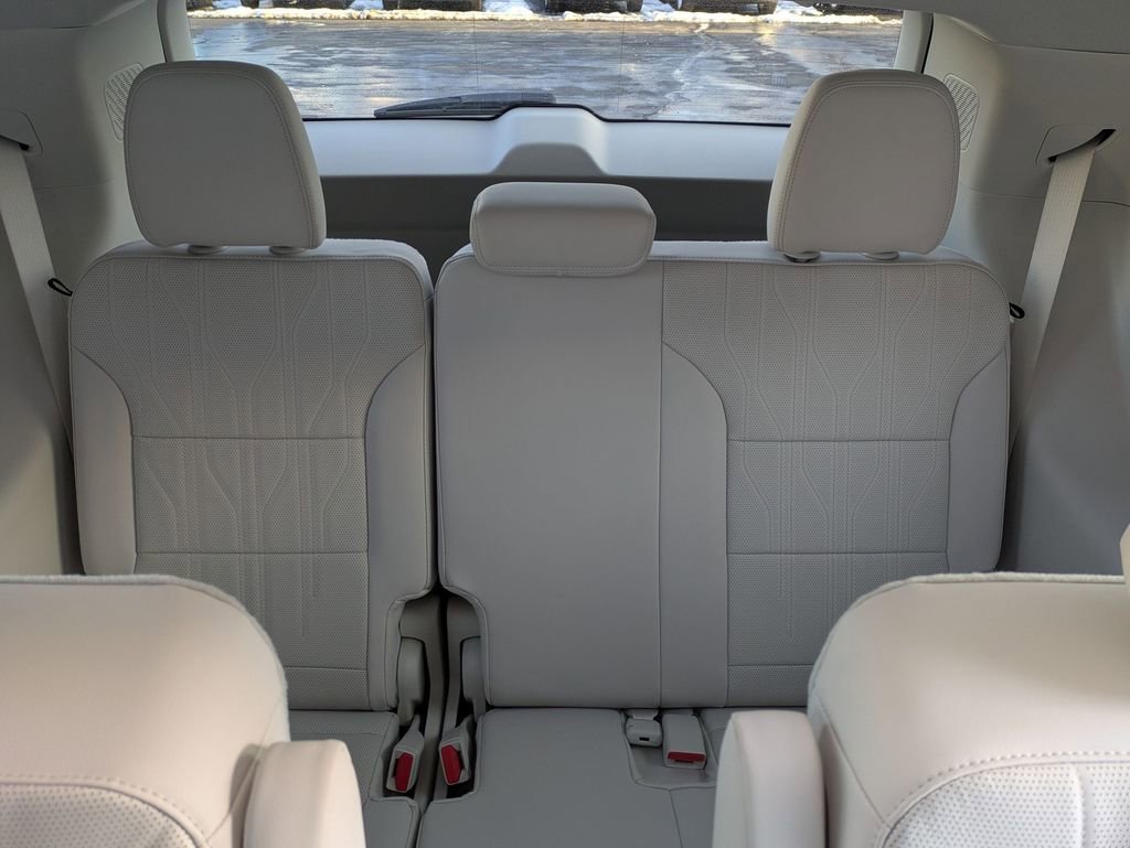 New 2026 Buick Enclave Avenir w/ Super Cruise Package image 9