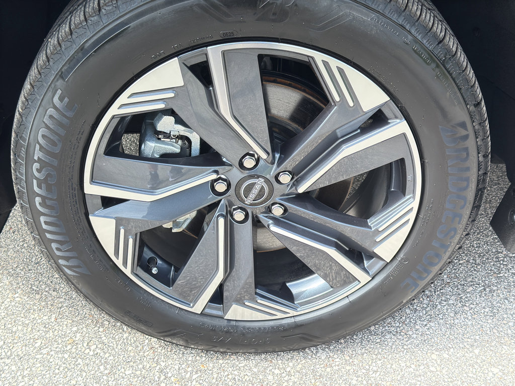 Certified 2025 Nissan Murano SL image 11