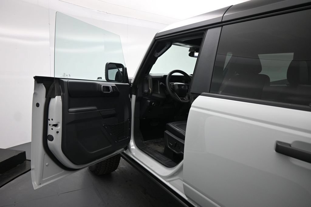 New 2026 Ford Bronco Badlands AWD/4WD image 8